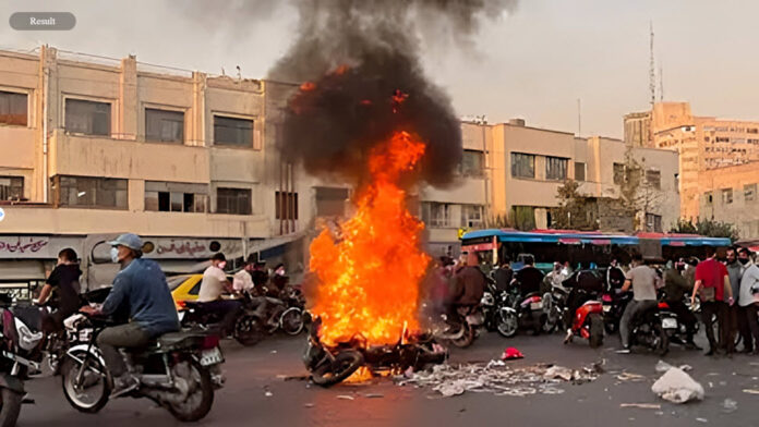 According to latest reports protesters in at least 214 cities throughout Iran’s 31 provinces have taken to the streets for 52 days now seeking to overthrow the mullahs’ regime. Over 530 have been killed by regime security forces and at least 25,000 arrested, via sources affiliated to the Iranian opposition PMOI/MEK.