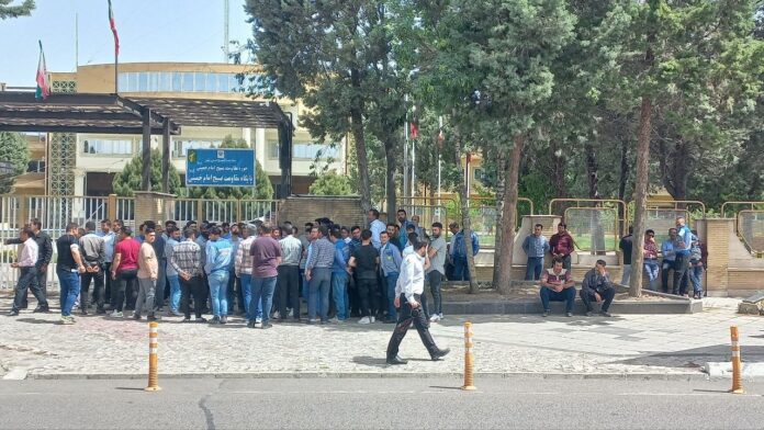 Railway workers on strike in northwest Iran demanding their rights, especially their delayed paychecks and pensions - May 27, 2023