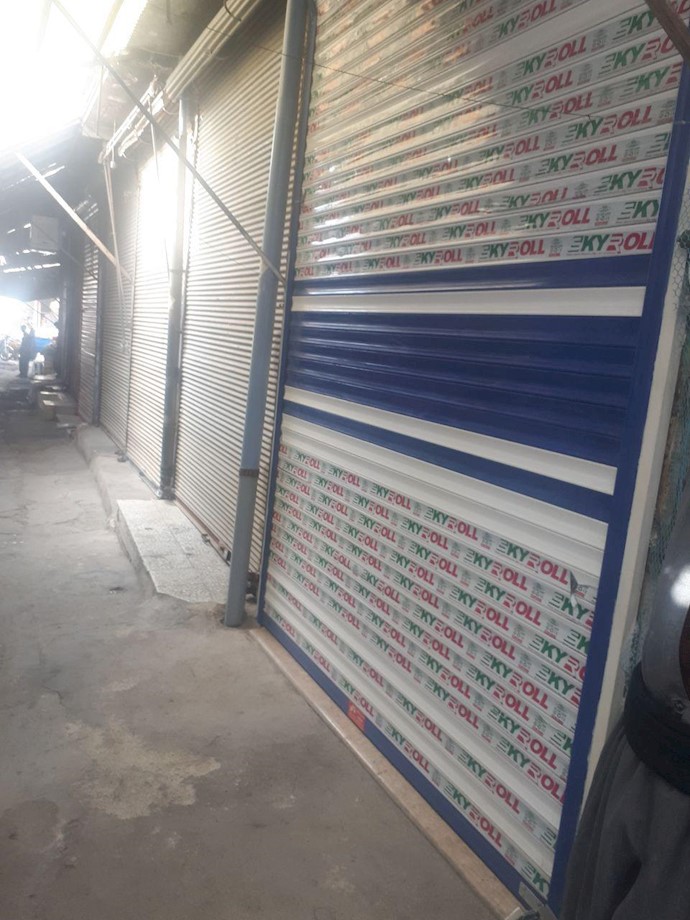 Oct 8-Saghez, Iran-Bazaar merchants joining the nationwide strike Oct 8-Saghez, Iran-Bazaar merchants joining the nationwide strike