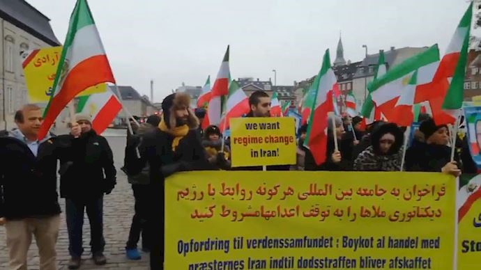 Copenhagen – Outside the Danish Parliament – Demonstration condemning the Iranian regime’s terrorism Copenhagen – Outside the Danish Parliament – Demonstration condemning the Iranian regime’s terrorism