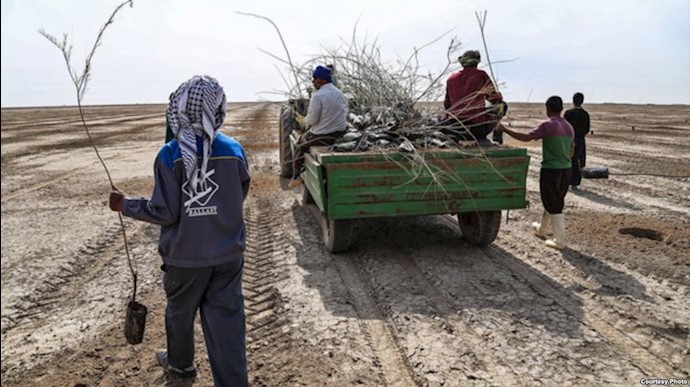 In addition to many economic woes, the impoverished Iranian province of Khuzestan has been hit hard by drought, pollution, and a water crisis