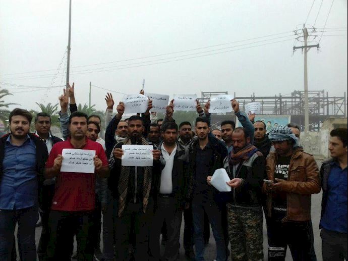 The 15th day of protests by the workers of Haft Tapeh Sugar Mill The 15th day of protests by the workers of Haft Tapeh Sugar Mill