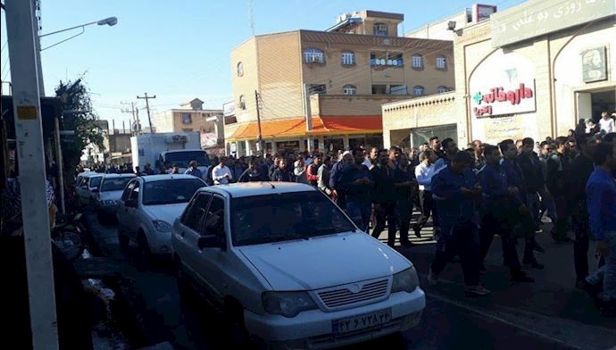 Day 23 of protest by workers of Haft Tapeh sugar mill, Shush, Khuzestan