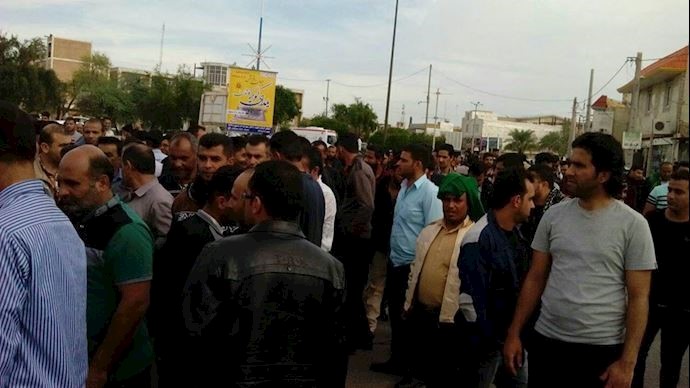 Day 27 of protests by the workers of Haft Tapeh sugar mill