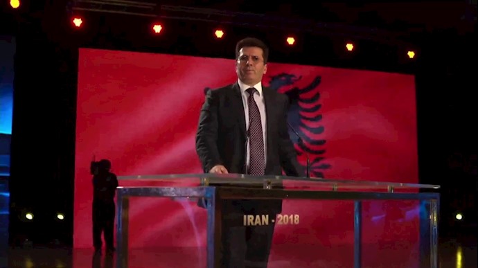 Sid Ahmed Ghozali, the former Prime Minister of Algeria.