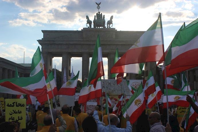 Iranians in Germany held a demonstration voicing support for protests and rallies held across Iran 