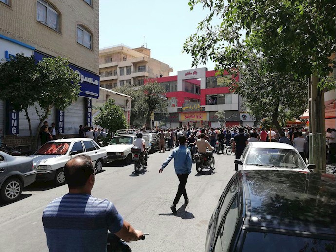 Shiraz, Iran, Aug 2 protest beggins with people chant anti regime slogans Shiraz, Iran, Aug 2 protest beggins with people chant anti regime slogans