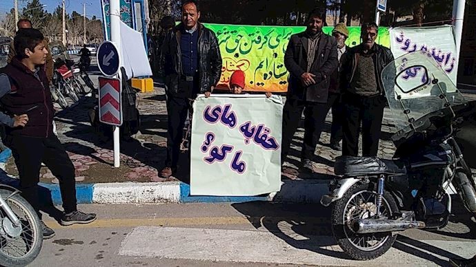 Protests by farmers in Varzaneh, Isfahan