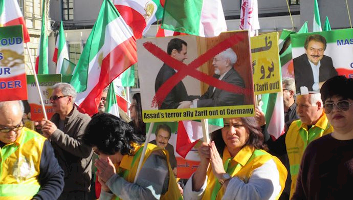 Supporters of Iranian opposition Peoples Mojahedin Organization of Iran (PMOI/MEK) rallying in Munich, chanting “Zarif get lost!”