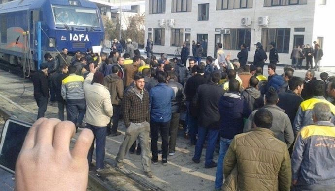 Protests by railroad workers in Mashhad (Archive)
