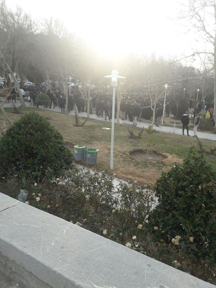Hundreds of teachers rally in Isfahan - Feb. 7, 2019 Hundreds of teachers rally in Isfahan - Feb. 7, 2019