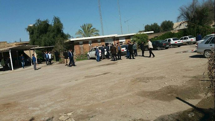 Haft Tapeh – Retired sugar cane workers protesting