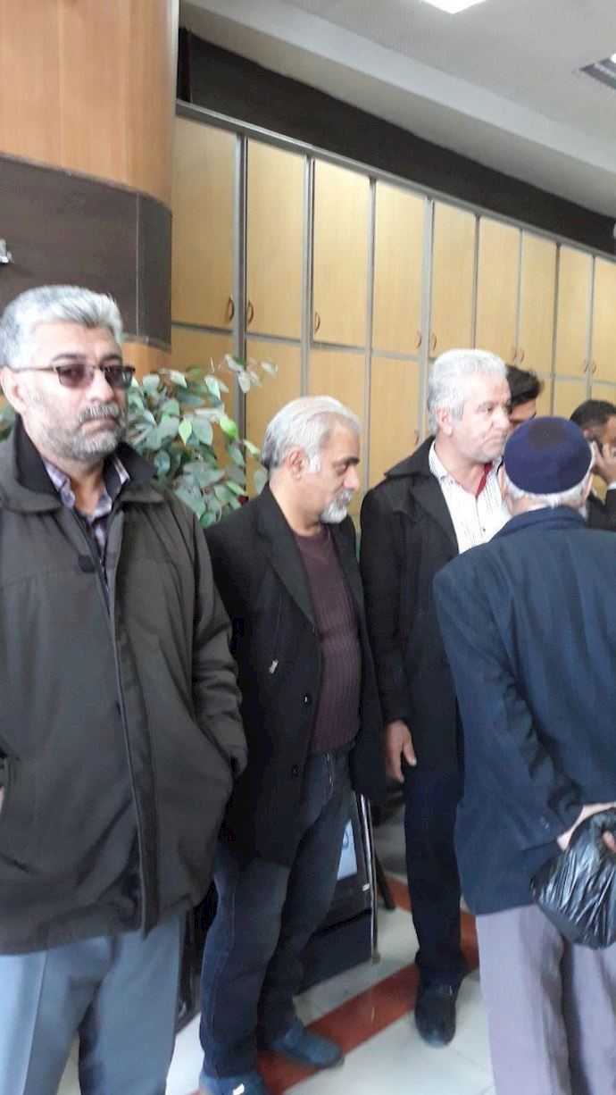 Protests by depositors of Caspian Credit institution, Kermanshah