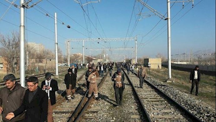 Azerbaijan Rail Company employees on strike – Marand, northwest Iran – March 6, 2019