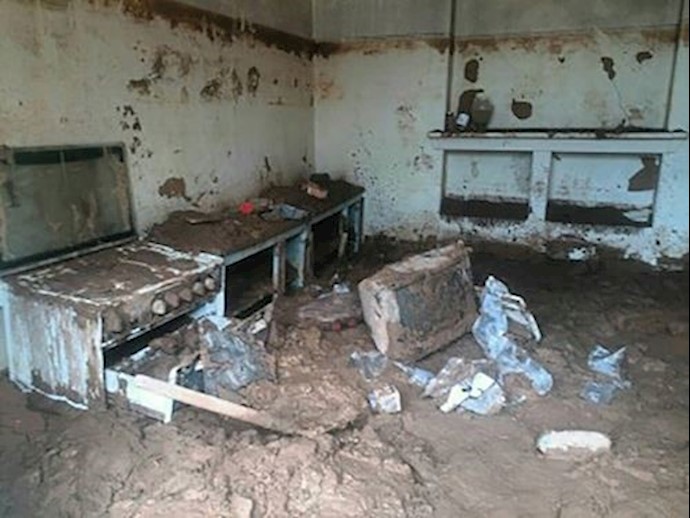 This is what is left of a house in Pol Dokhtar after the devastating floods (Lorestan Province - Western Iran) This is what is left of a house in Pol Dokhtar after the devastating floods (Lorestan Province - Western Iran)