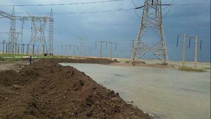 Ahvaz power station surrounded by floodwaters, Khuzestan Province, southwest Iran Ahvaz power station surrounded by floodwaters, Khuzestan Province, southwest Iran