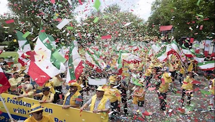 A large crowd of Iranian-Americans gathered in Washington, D.C