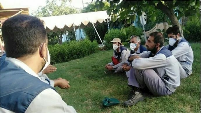 Abadan refinery municipal workers holding a protest gathering – June 8, 2020 Abadan refinery municipal workers holding a protest gathering – June 8, 2020