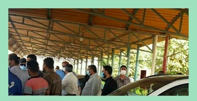 Water and Sewage Department workers protest in the city of Khalkhal, northwest Iran—September 19, 2020 Water and Sewage Department workers protest in the city of Khalkhal, northwest Iran—September 19, 2020