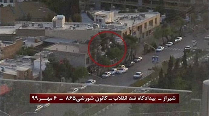 The so-called court that sentenced Navid Afkari to death was targeted by the defiant youths—Shiraz, south-central Iran—September 27, 2020 The so-called court that sentenced Navid Afkari to death was targeted by the defiant youths—Shiraz, south-central Iran—September 27, 2020