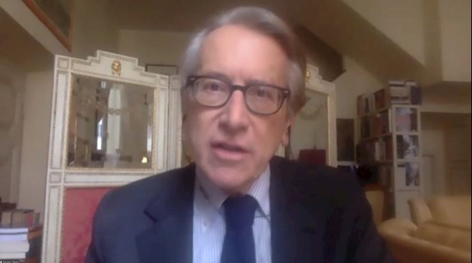 Former Italian Foreign Minister Giulio Terzi