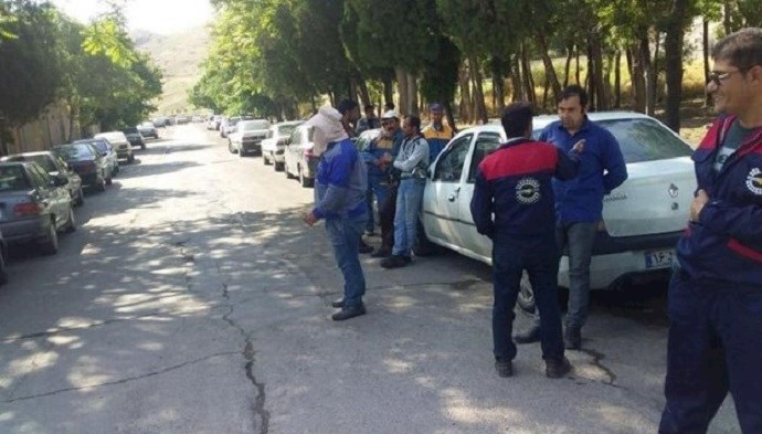 Railway workers in the city of Arak on strike