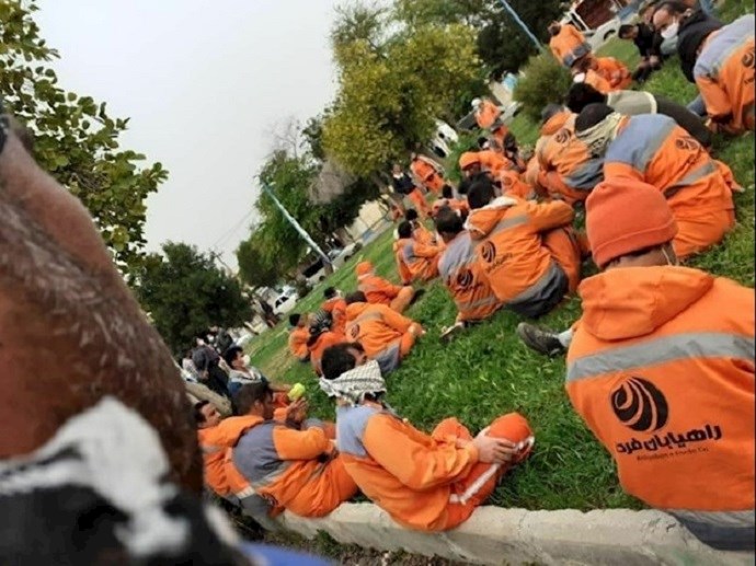 Protest rally by municipality workers in Behbehan