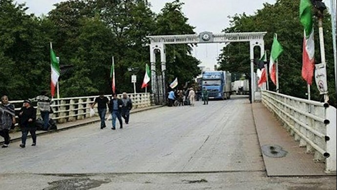 Border Guards of the Republic of Azerbaijan discovered 244 kilograms of heroin embedded in a truck containing watermelon coming from Iran