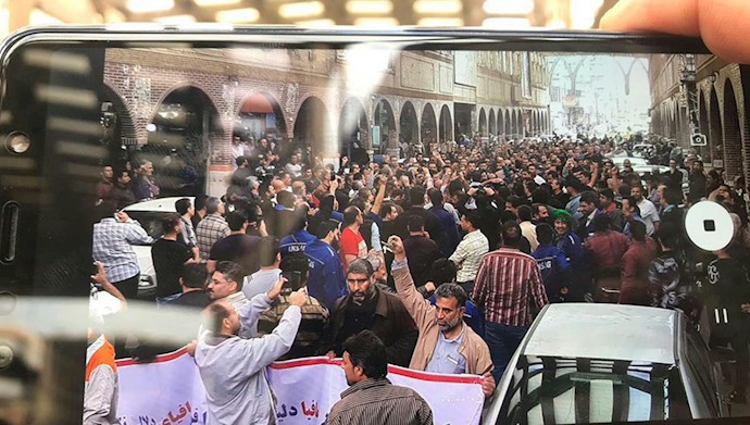  'Ahvaz steel workers continue protest for the 30st day in the row'