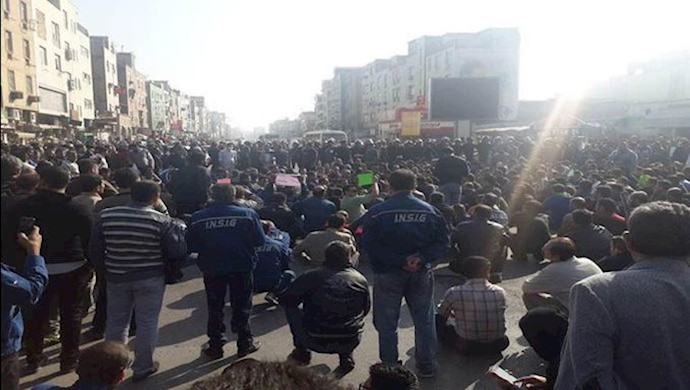  'Haft Tappeh Sugarcane workers protest against the Iranian regime's repressive measures'
